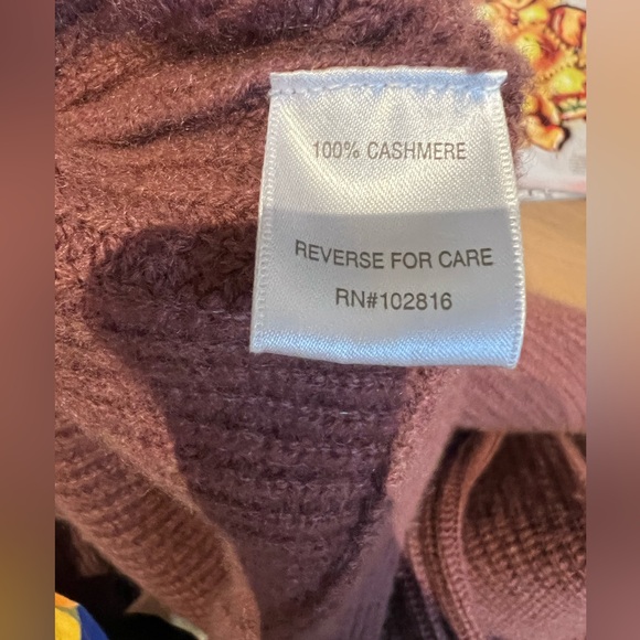 Garnet Hill 100% Cashmere Sweater | Reddish Pink Size Medium - Picture 6 of 6